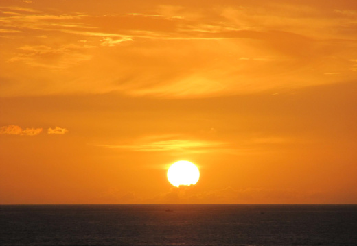 Atardecer en Costa Adeje (1702 visits) Atardecer en Costa Adeje Atardecer en Costa Adeje