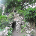 Una de las cuevas en parque japones