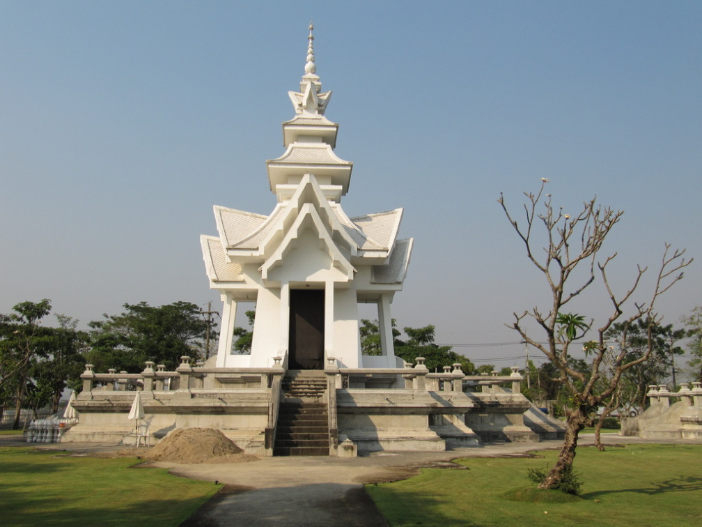 wat rong khun-white temple-033.jpg-004