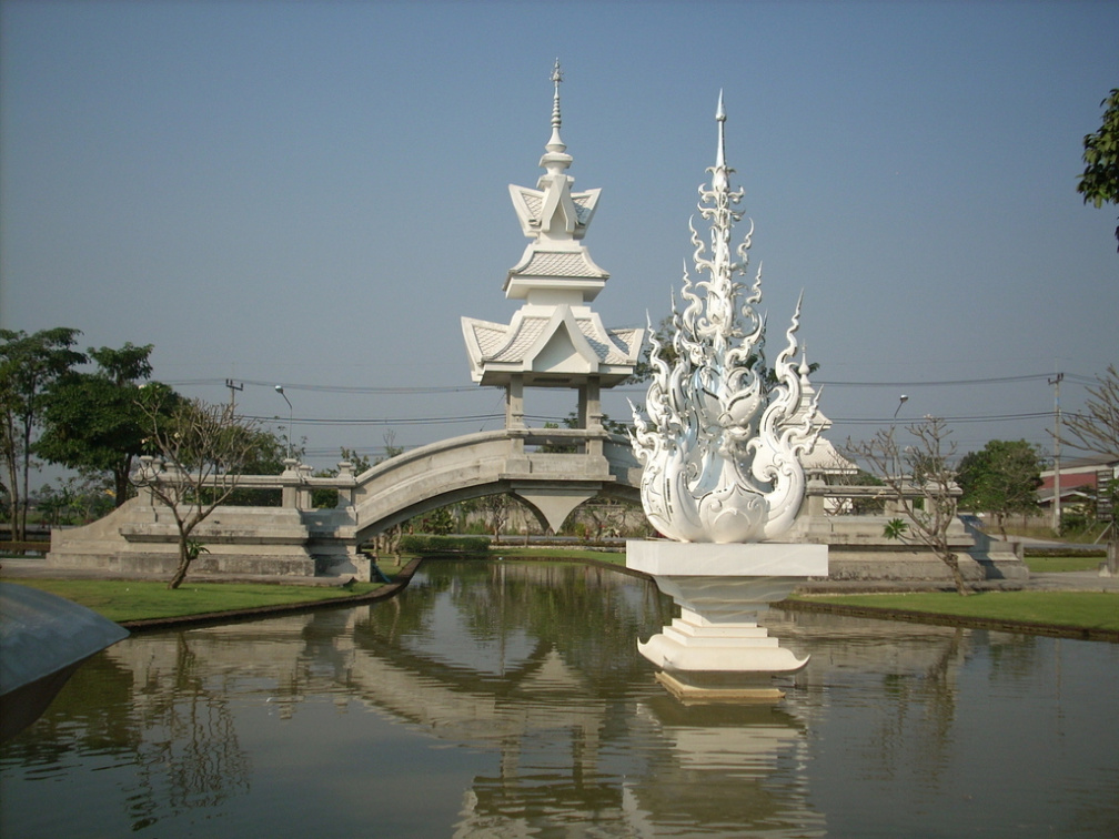 wat rong khun-white temple-033.jpg-011