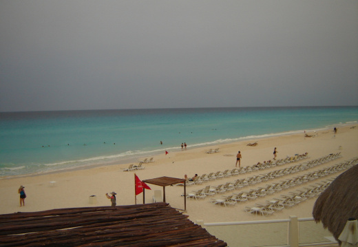 Vista de la playa (2856 visits) Una otra mirada a la playa Vista de la playa