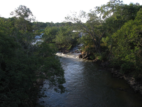 Una vista del rio Panderos desde arriba