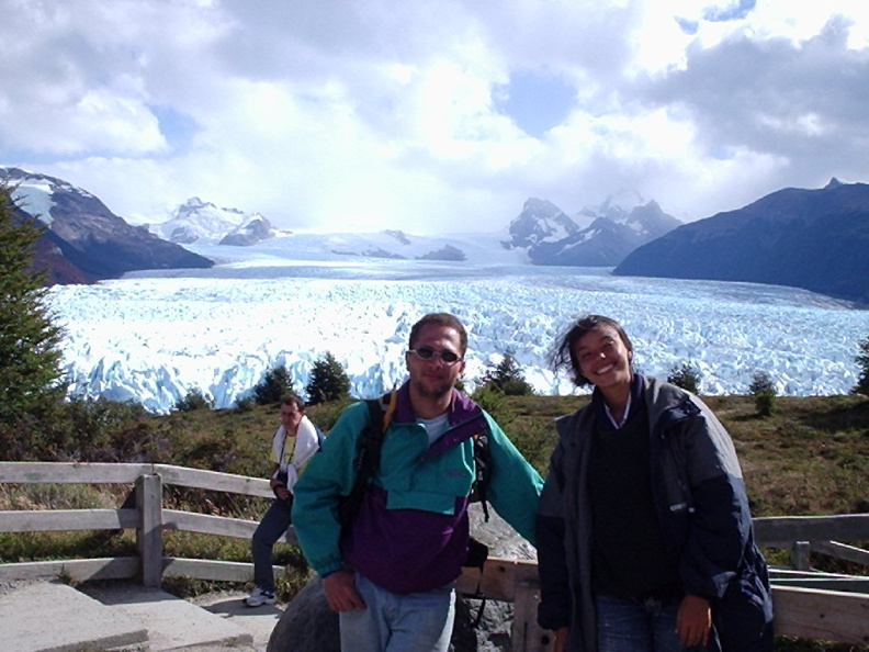 patagonia_argentina_460 (583 visits) VHS y Chris en Perito Moreno patagonia_argentina_460