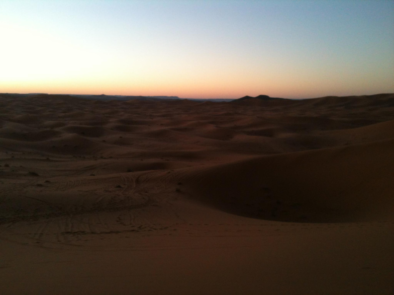 Amanecer en el desierto de Sahara